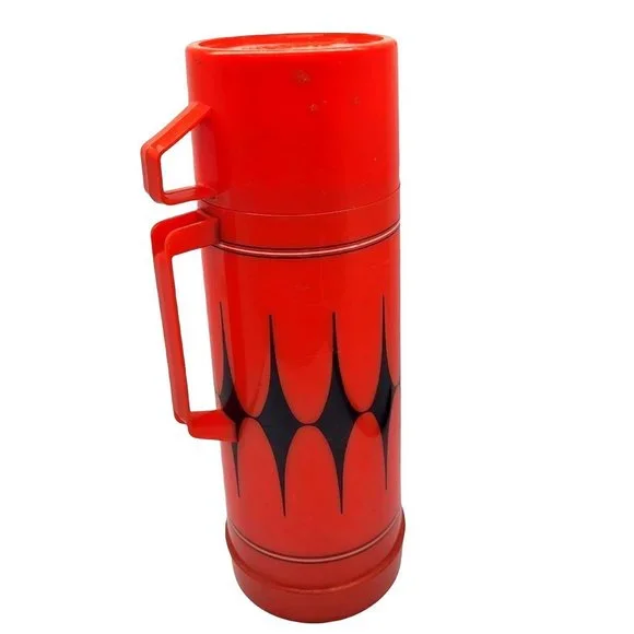 Unbranded | Dining | Vintage Aladdin Red 2 In 1quart Thermos With Cup Made  In Tenn | Poshmark